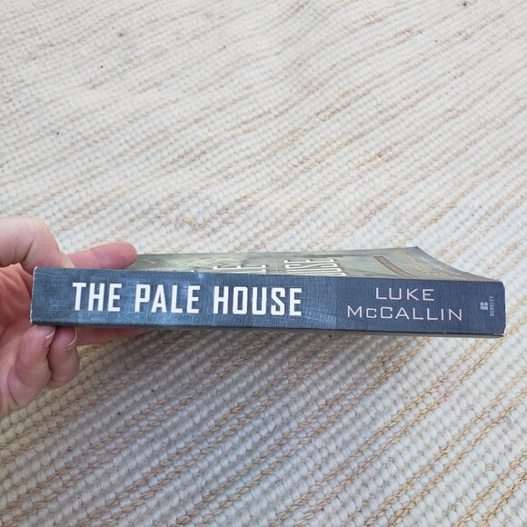 The Pale House by Luke McCallin paperback novel - 2014 - Picture 3 of 3